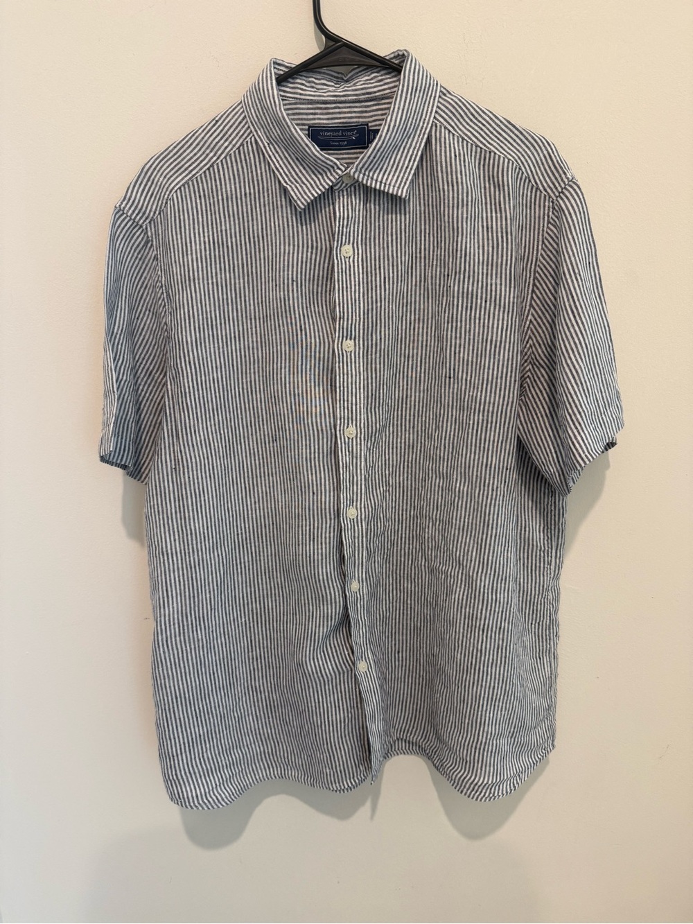 Vineyard Vines Navy and White Striped Short-Sleeve Linen Button-Down Shirt